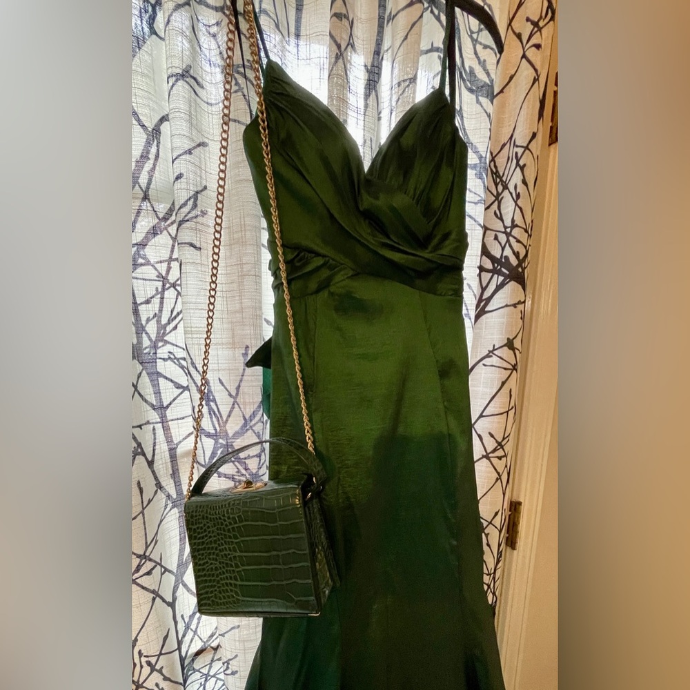 B Darlin Emerald Green Taffeta Prom Gown
